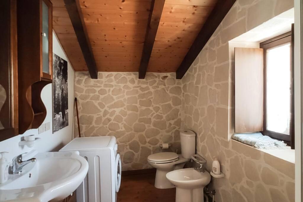 Neli, Palazzolo Acreide, Siracusa, Hot Tub, Wi-fi & Parking