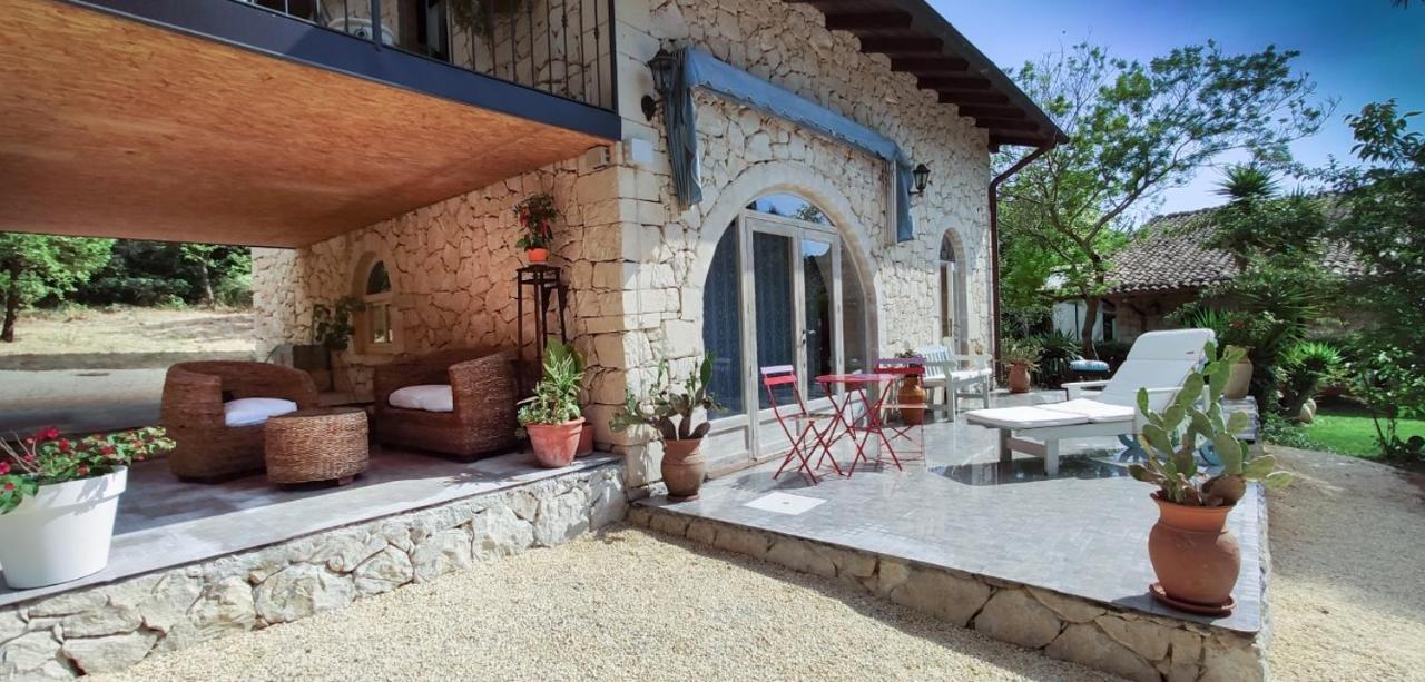 Neli, Palazzolo Acreide, Siracusa, Hot Tub, Wi-fi & Parking *